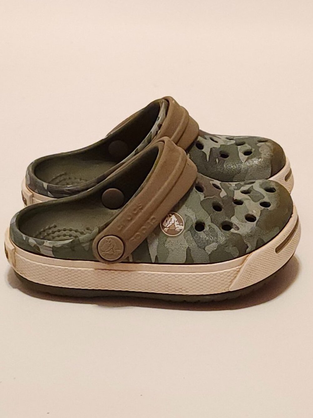 CUTE Camo Crocs BABY Size 4 Baby CROCS